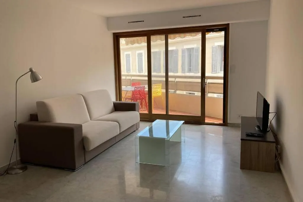 Comfortable Apartment In Nice-1